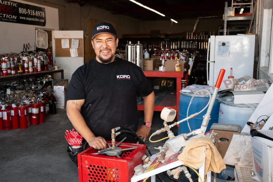 fire extinguisher pressure test