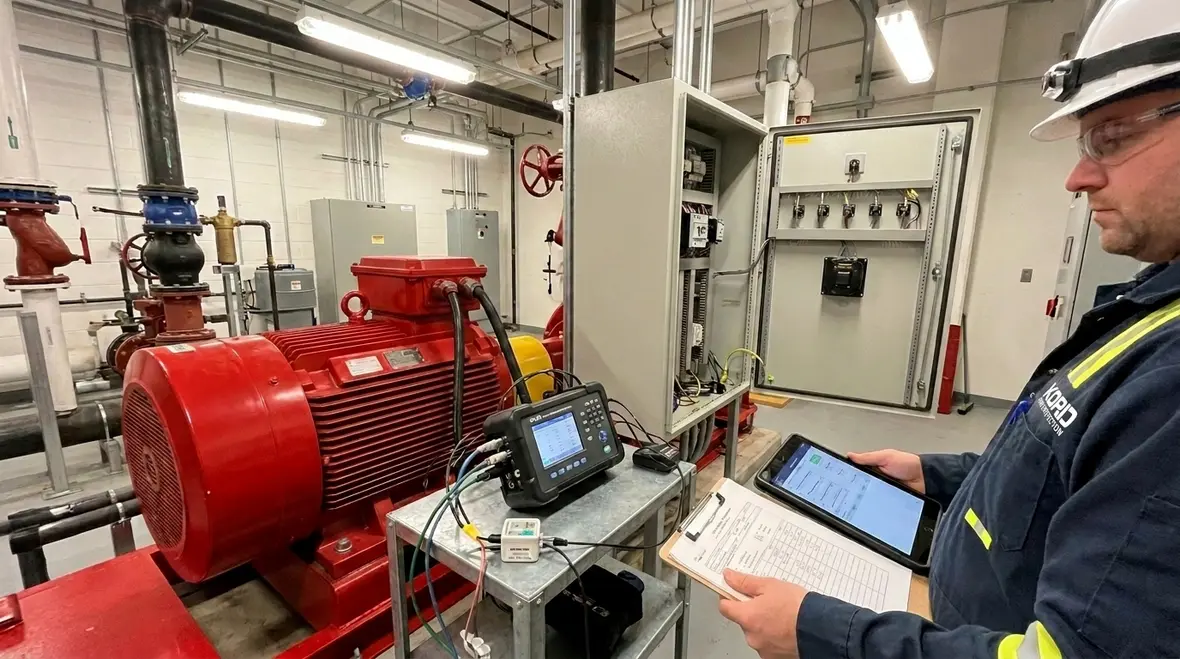 Proactive fire pump power monitoring and emergency service support