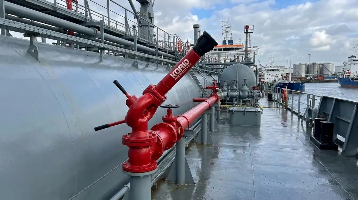 NFPA 11 tanker deck foam systems on petroleum and chemical tanker